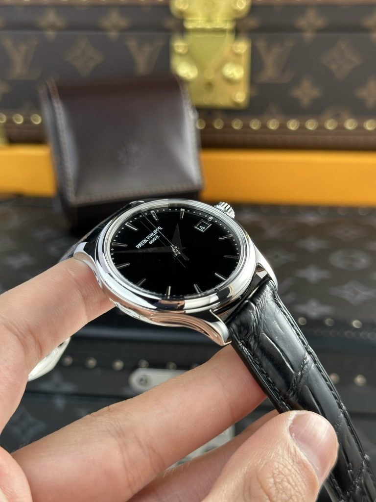 Patek Philippe Calatrava 5227G Black Dial Best Replica Watch 3K Factory 39mm (1)