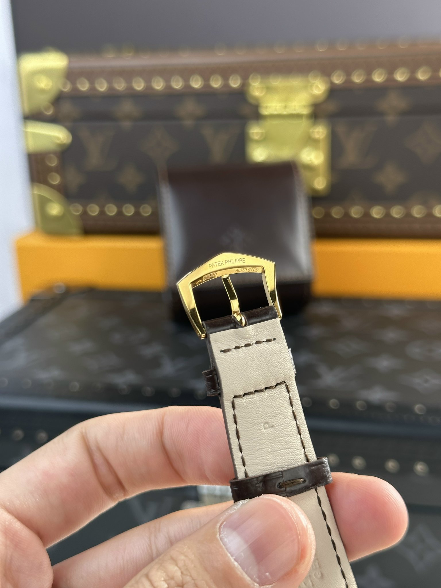 Patek Philippe Calatrava 5227J Replica Watches 3K Factory 39mm (1) Patek Philippe Calatrava 5227J Replica Watches 3K Factory 39mm (1)