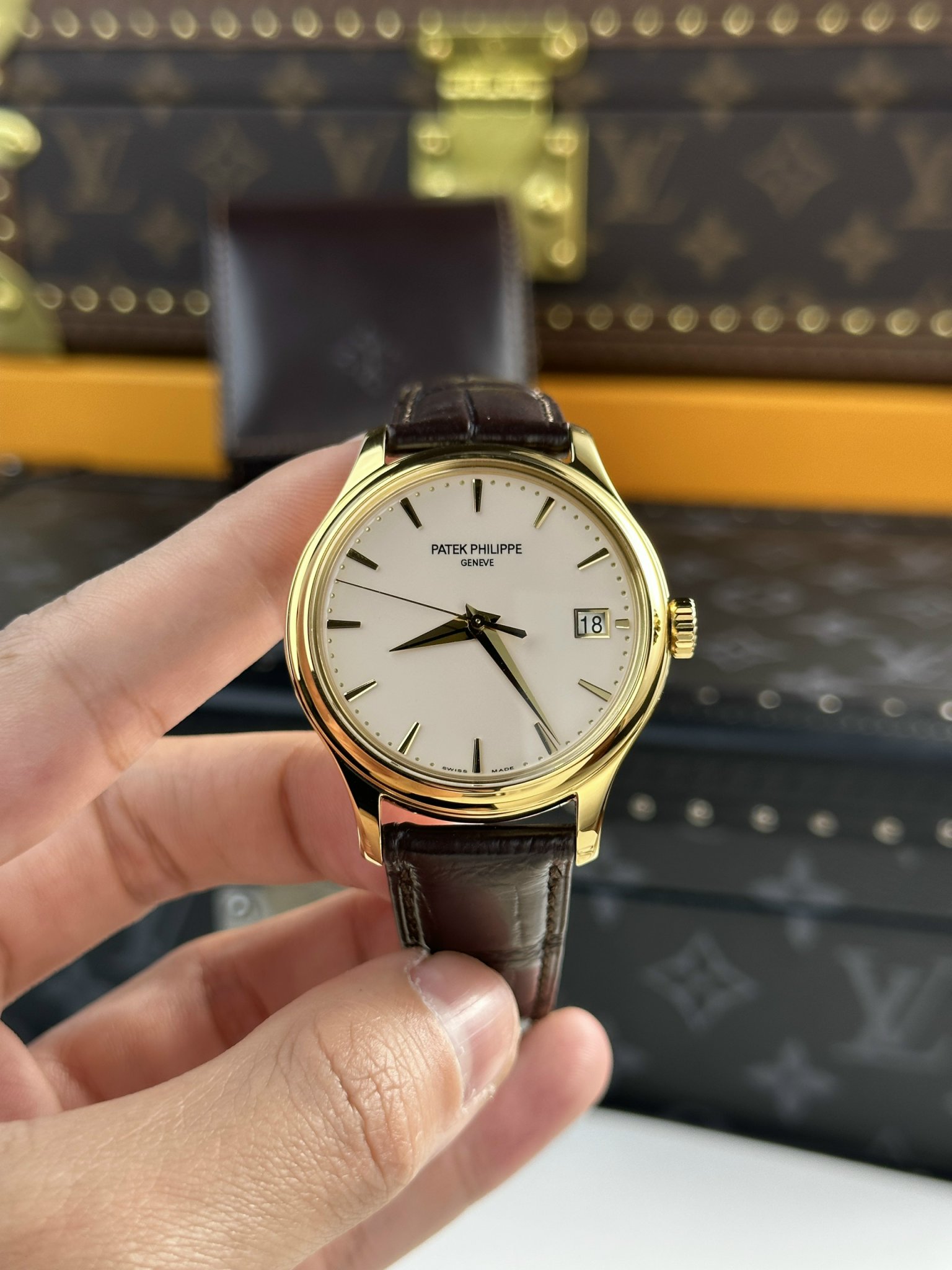 Patek Philippe Calatrava 5227J Replica Watches 3K Factory 39mm (9) Patek Philippe Calatrava 5227J Replica Watches 3K Factory 39mm (1)