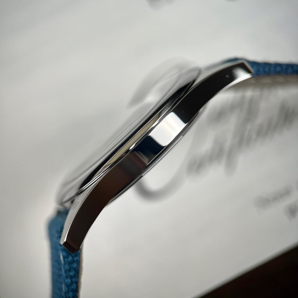 Patek Philippe Calatrava 6007A Replica Watches Blue Color 40mm (1)