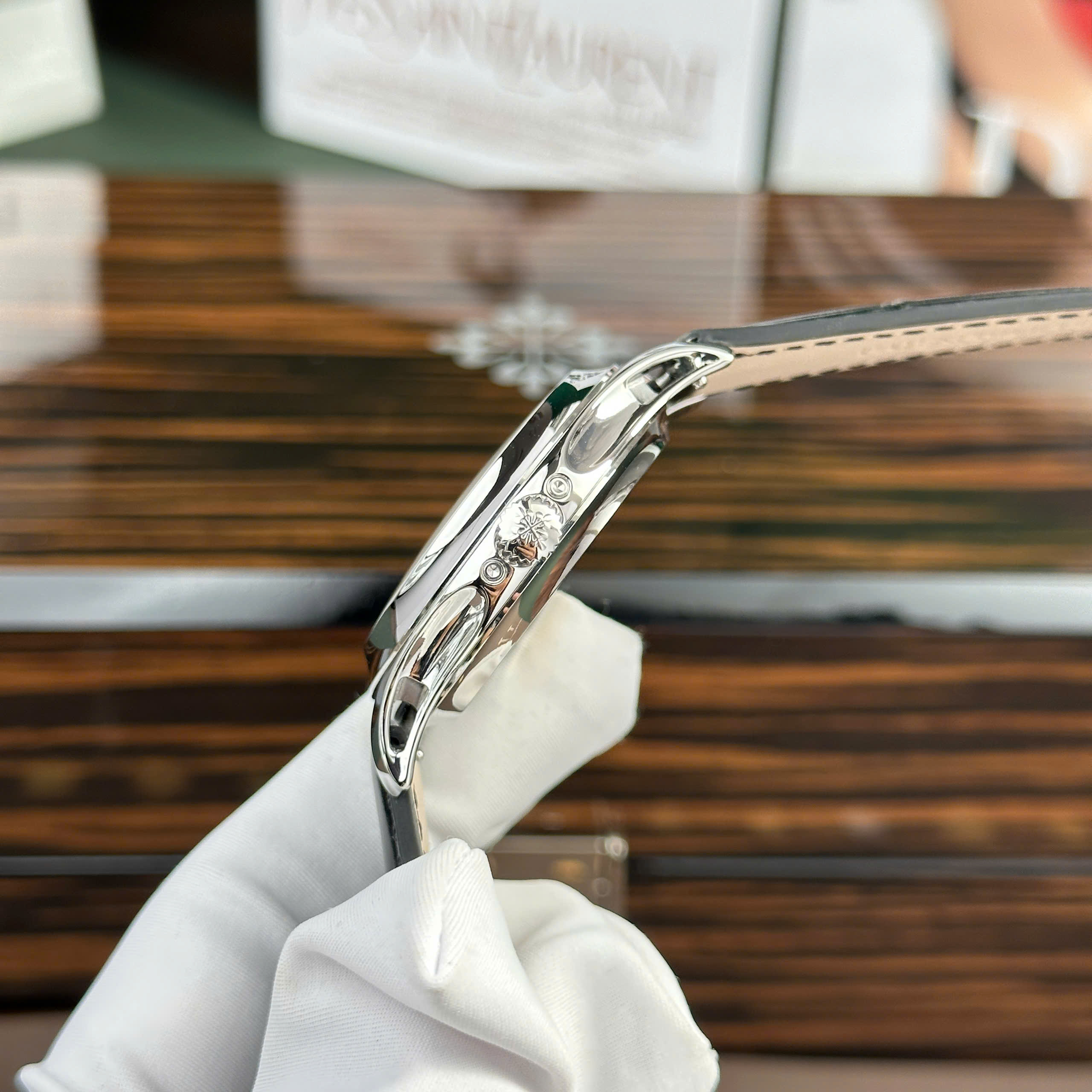 Patek Philippe Complications 5205R Replica Watch Leather Strap 40mm (8) Patek Philippe Complications 5205R Replica Watch Leather Strap 40mm (2)