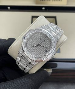 Patek Philippe Iced Out Nautilus 5719 Customs White Gold & CVD Diamonds Best Replica 40mm (4)