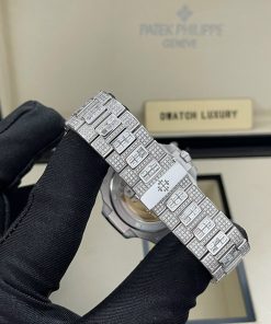 Patek Philippe Iced Out Nautilus 5719 Customs White Gold & CVD Diamonds Best Replica 40mm (4)