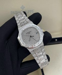 Patek Philippe Iced Out Nautilus 5719 Customs White Gold & CVD Diamonds Best Replica 40mm (4)