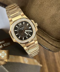 Patek Philippe Nautiluis 7010 Rose Gold Best Replica Watch 32mm (3)