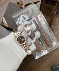 Patek Philippe Nautiluis 7010 Rose Gold Best Replica Watch 32mm (3)
