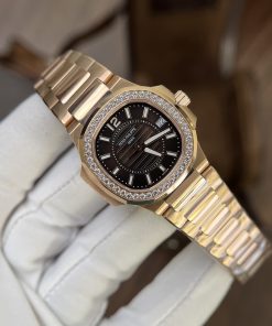 Patek Philippe Nautiluis 7010 Rose Gold Best Replica Watch 32mm (3)