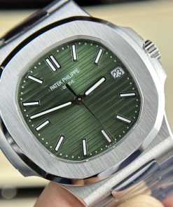 Patek Philippe Nautilus 5711 Best Replica Watch Green Dial 3K Factory 40mm (1)