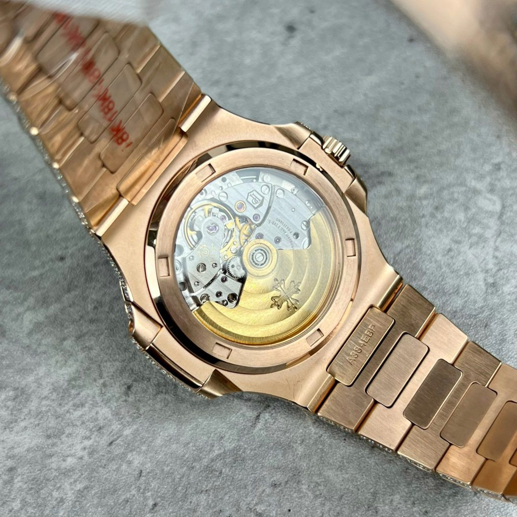 Patek Philippe Nautilus 5711 Custom Diamonds Moissanite 3K Factory 40mm (4)
