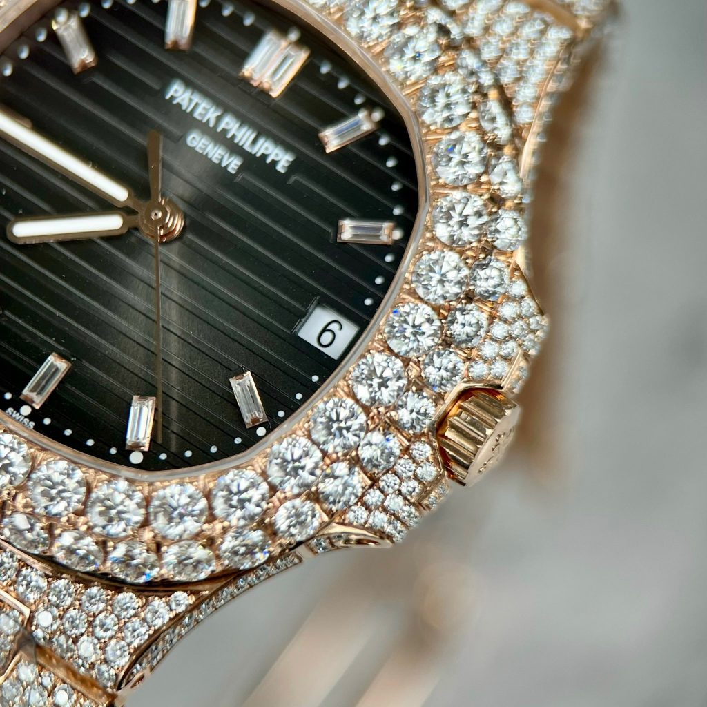 Patek Philippe Nautilus 5711 Custom Diamonds Moissanite 3K Factory 40mm (4)