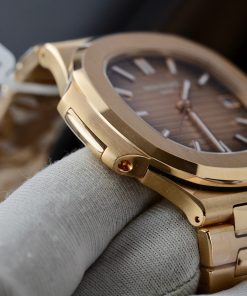Patek Philippe Nautilus 5711 Gold Wrapped Best Replica 3K Factory 40mm (12)
