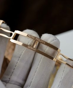 Patek Philippe Nautilus 5711 Gold Wrapped Best Replica 3K Factory 40mm (12)