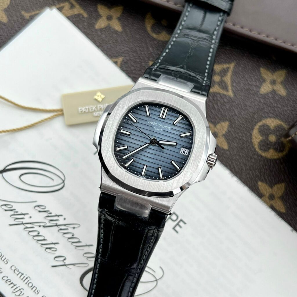 Patek Philippe Nautilus 5711 Replica Watches Leather Strap 3K Factory 40mm (5)