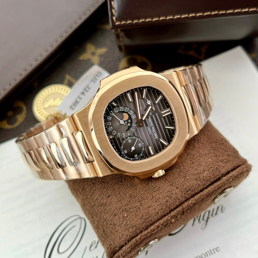 Patek Philippe Nautilus 5712 18K Gold Wrapped PPF Factory Replica Watches 40mm (11)