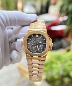 Patek Philippe Nautilus 5712 Replica Watches Best Quality PPF Factory 40mm (1)
