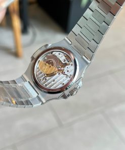 Patek Philippe Nautilus 5712 Replica Watches Best Quality PPF V2 40mm (1)