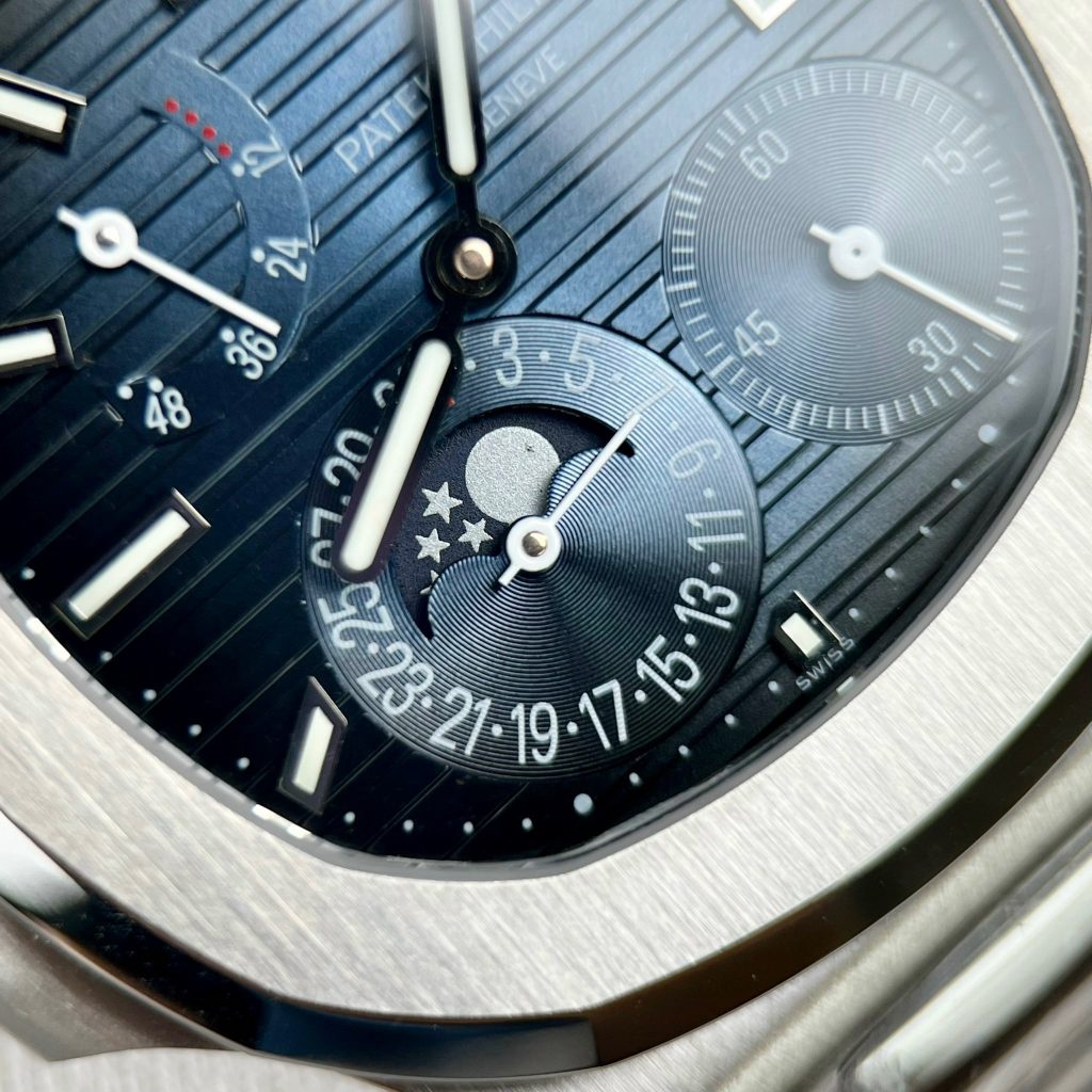 Patek Philippe Nautilus 5712 Replica Watches Stainless Steel GR Factory 40mm (1)