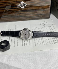Patek Philippe Nautilus 5719 Full Diamonds Replica Watches Leather Men's 40mm (1)