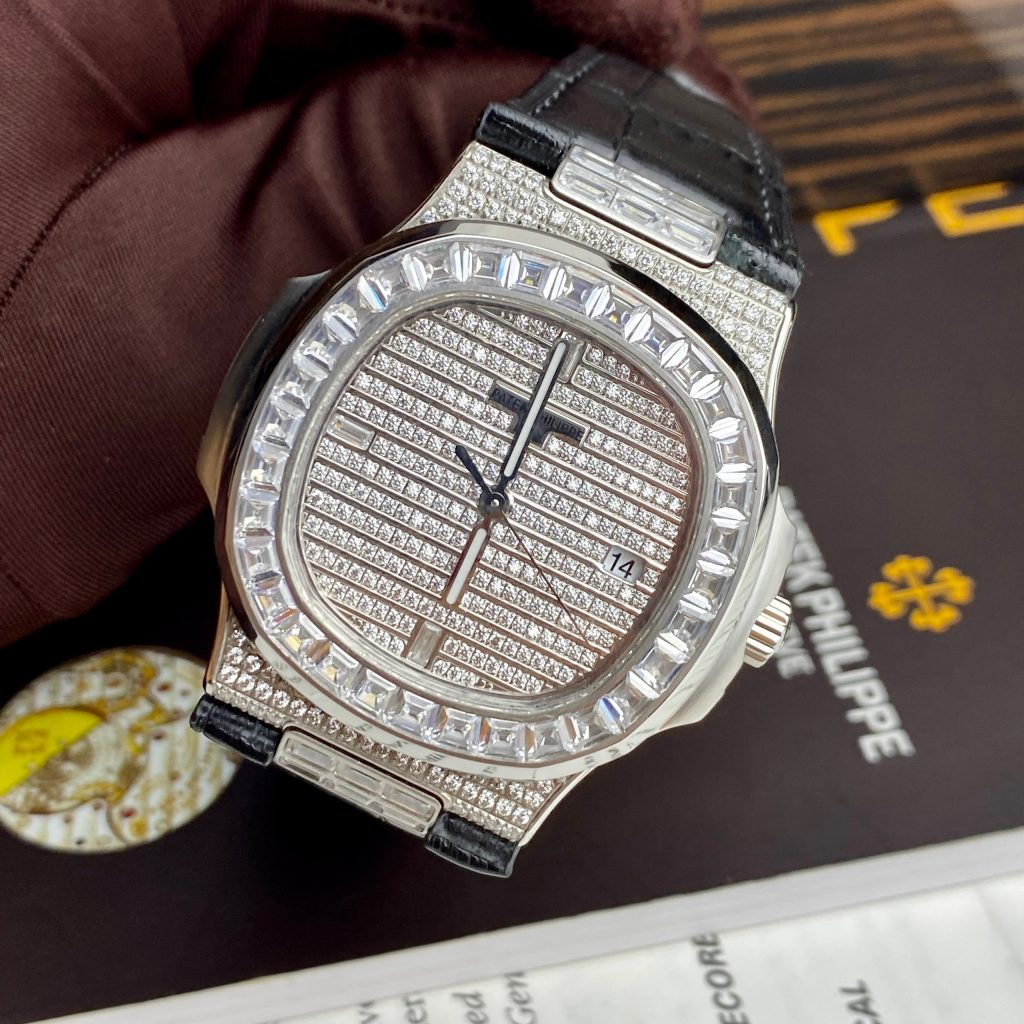 Patek Philippe Nautilus 5719 Full Diamonds Replica Watches Leather Men's 40mm (1)