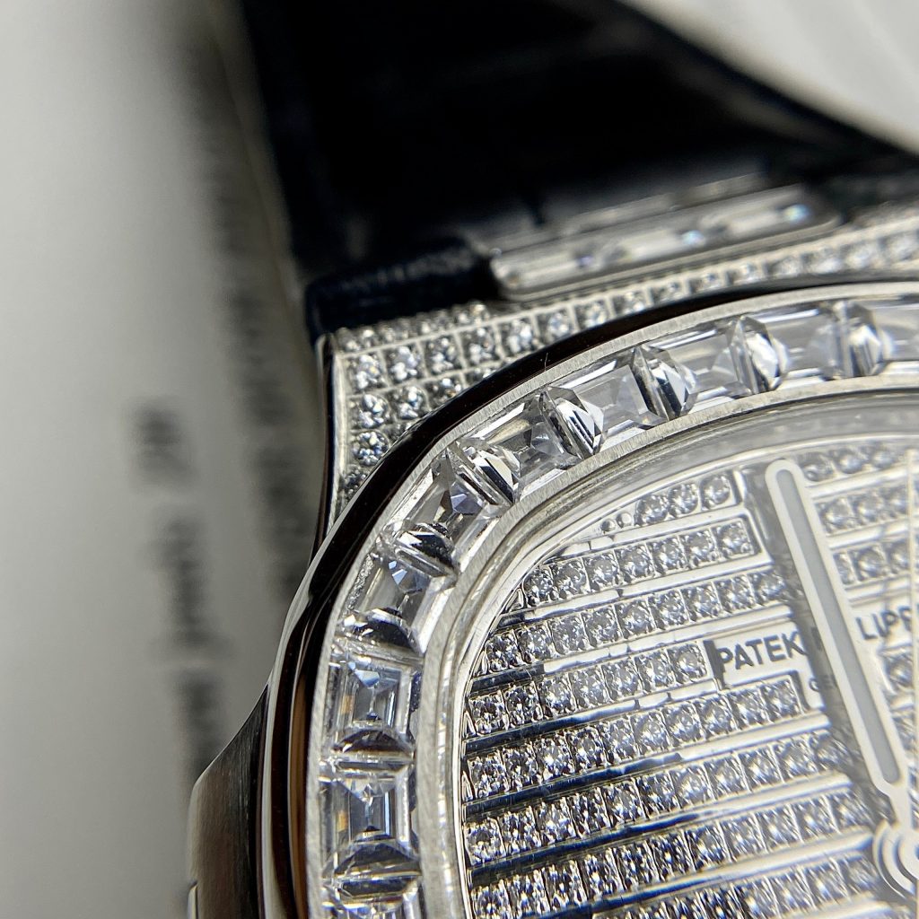Patek Philippe Nautilus 5719 Full Diamonds Replica Watches Leather Men's 40mm (1)