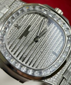 Patek Philippe Nautilus 5719G Full Diamonds Swarovski Replica 1:1 40mm