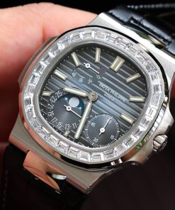 Patek Philippe Nautilus 5722G Replica 11 Watch Dial Blue PPF Factory 40mm (2)