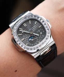 Patek Philippe Nautilus 5722G Replica 11 Watches Dial Gray PPF Factory 40mm (2)