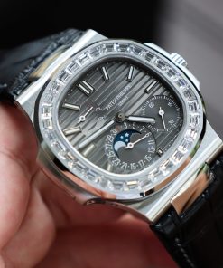 Patek Philippe Nautilus 5722G Replica 11 Watches Dial Gray PPF Factory 40mm (2)