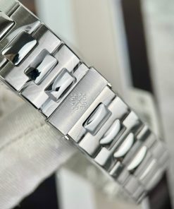 Patek Philippe Nautilus 5723 Custom Moissanite Baguette Diamonds 40mm (2)