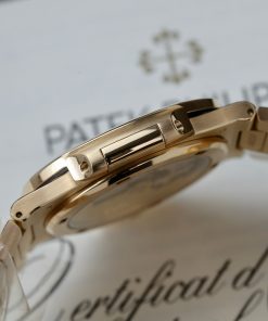 Patek Philippe Nautilus 5723 Customs Real Gold 18K & Natural Diamonds 40mm (8)