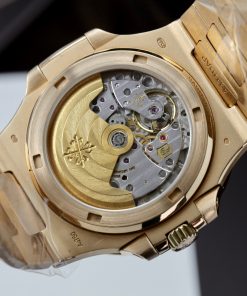 Patek Philippe Nautilus 5723 Customs Real Gold 18K & Natural Diamonds 40mm (8)