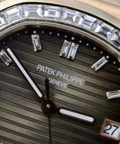 Patek Philippe Nautilus 5723 Customs Real Gold 18K & Natural Diamonds 40mm (8)