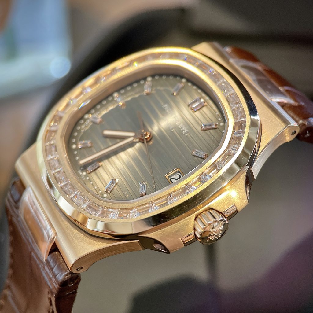 Patek Philippe Nautilus 5723 Replica Watches Brown Leather Stap PPF Factory 40mm (1)