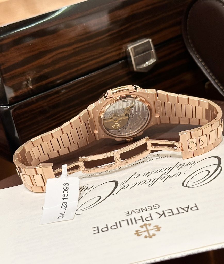 Patek Philippe Nautilus 5724 18K Gold Wrapped Custom Moissanite Diamonds 40mm (1)