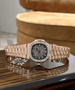 Patek Philippe Nautilus 5724 18K Gold Wrapped Custom Moissanite Diamonds 40mm (7)