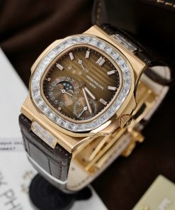 Patek Philippe Nautilus 5724 Best Replica Watch Custom Gold Wrapped Moissanite Diamonds PPF Factory 40mm (2)
