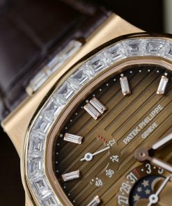 Patek Philippe Nautilus 5724 Best Replica Watch Custom Gold Wrapped Moissanite Diamonds PPF Factory 40mm (2)