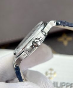 Patek Philippe Nautilus 5724 Custom Moissanite Diamonds Baguette 40mm (1)