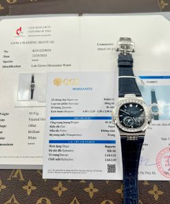 Patek Philippe Nautilus 5724 Custom Moissanite Diamonds Baguette 40mm (1)