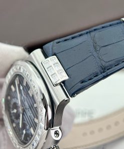 Patek Philippe Nautilus 5724 Custom Moissanite Diamonds Baguette 40mm (1)