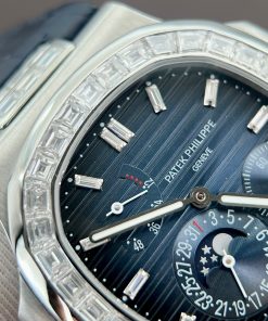 Patek Philippe Nautilus 5724 Custom Moissanite Diamonds Baguette 40mm (1)