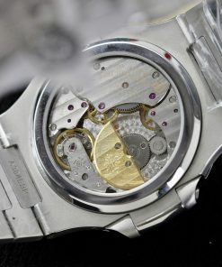 Patek Philippe Nautilus 5724 Replica Watch Custom Moissanite Diamonds Baguette PPF 40mm (2)