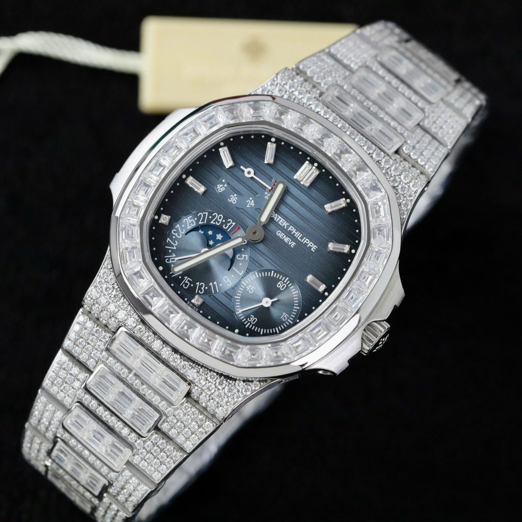 Patek Philippe Nautilus 5724 Replica Watch Custom Moissanite Diamonds Baguette PPF 40mm (2)