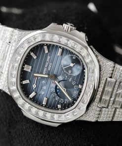 Patek Philippe Nautilus 5724 Replica Watch Custom Moissanite Diamonds Baguette PPF 40mm (2)