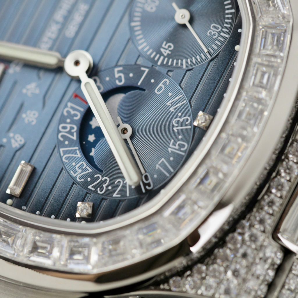 Patek Philippe Nautilus 5724 Replica Watch Custom Moissanite Diamonds Baguette PPF 40mm (2)
