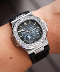 Patek Philippe Nautilus 5724G Replica 11 Watch Dial Blue PPF Factory 40mm (2)