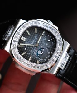 Patek Philippe Nautilus 5724G Replica 11 Watch Dial Blue PPF Factory 40mm (2)