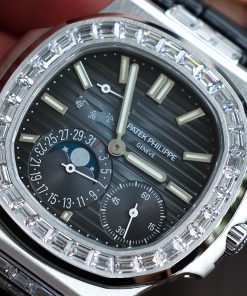 Patek Philippe Nautilus 5724G Replica 11 Watch Dial Blue PPF Factory 40mm (2)