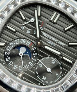 Patek Philippe Nautilus 5724G Replica Watches Best Quality 40mm (3)