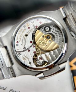 Patek Philippe Nautilus 5724G Replica Watches Best Quality 40mm (8)